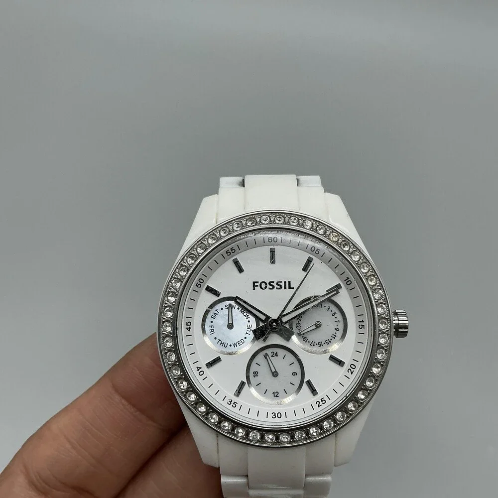 Fossil ES-1967 Womens Watch 38mm White Dial White Resin Crystals New Battery 6